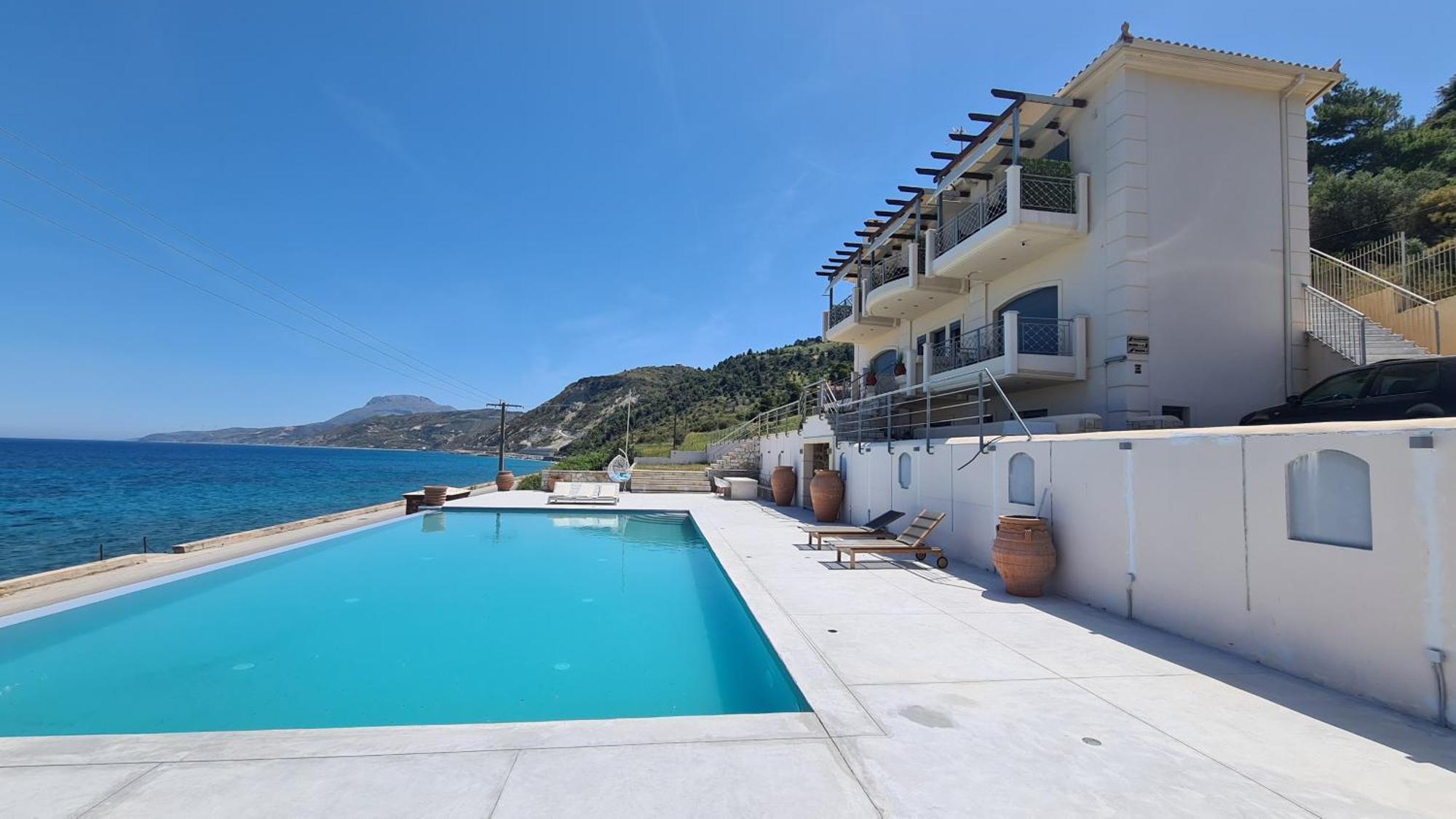 Villa Serafeim คีมี ภายนอก รูปภาพ