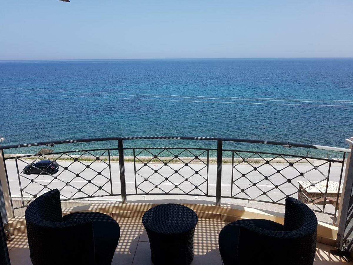 Villa Serafeim คีมี ภายนอก รูปภาพ