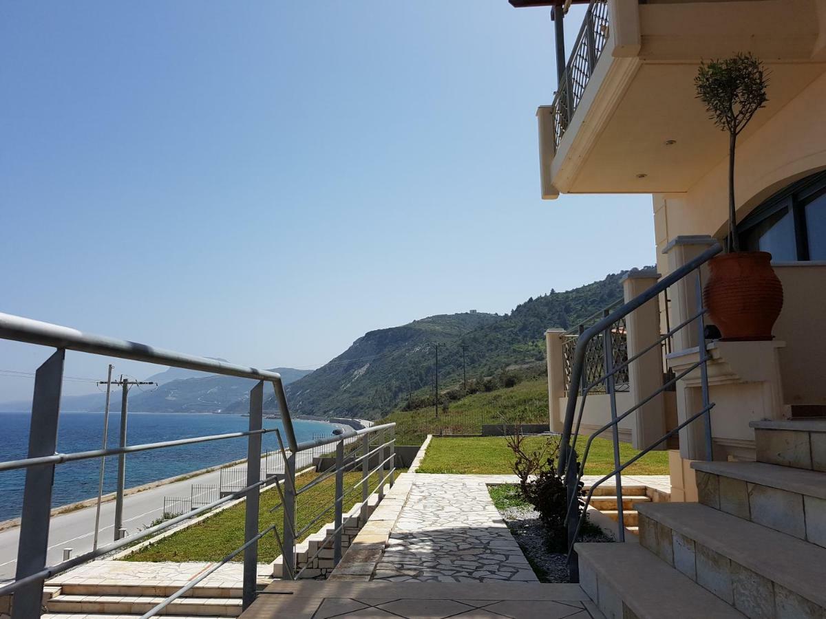 Villa Serafeim คีมี ภายนอก รูปภาพ